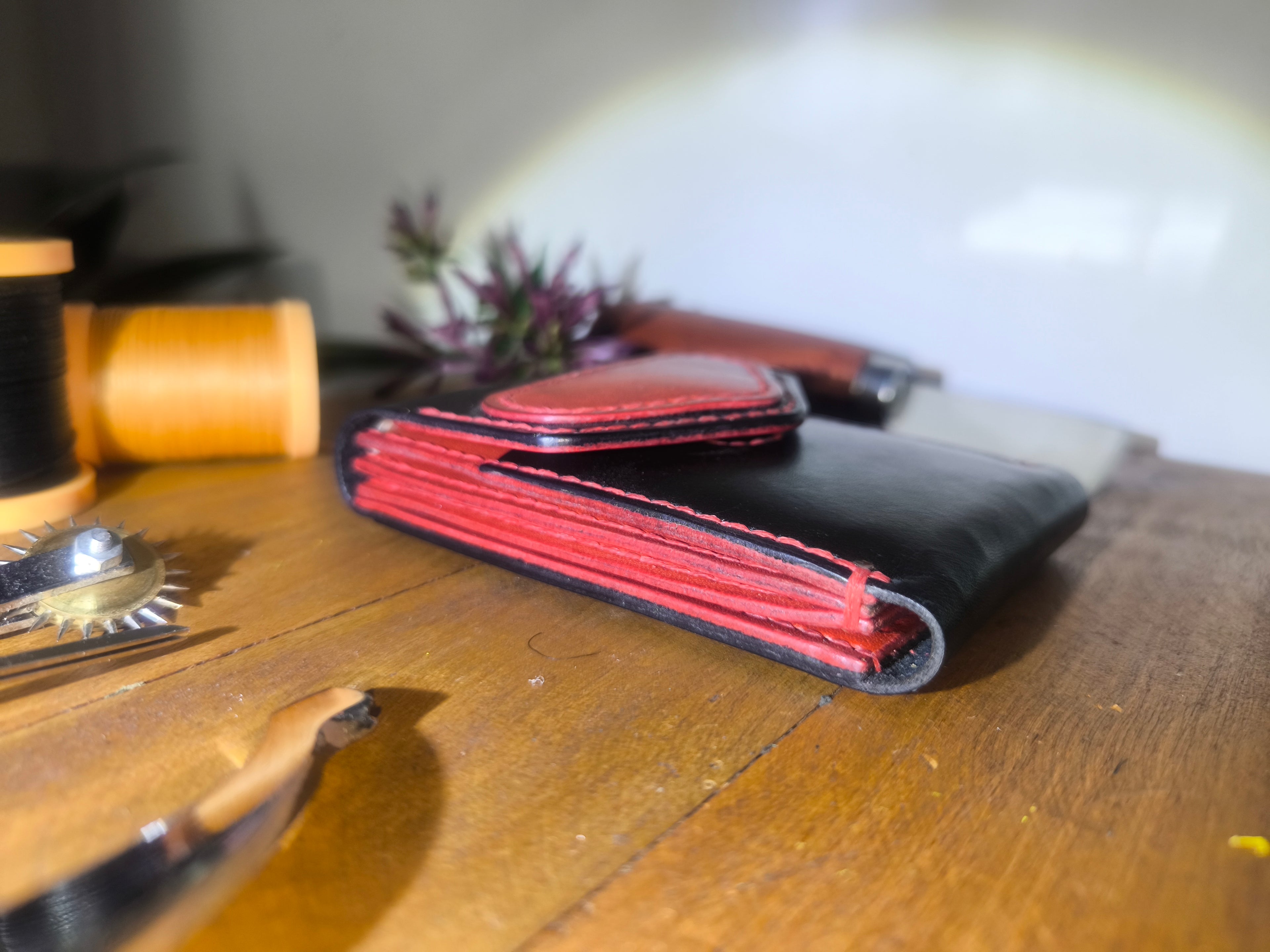 Compact foam wallet